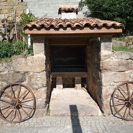 Albergue Do Xures Habitacion Compartida Mixta 8 Plazas Maus de Salas Eksteriør bilde
